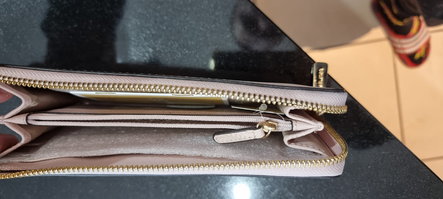 Michael Kors Jet Set Travel Large 3/4 Zip Purse BRAND NEW!! (Imported from Dubai!)