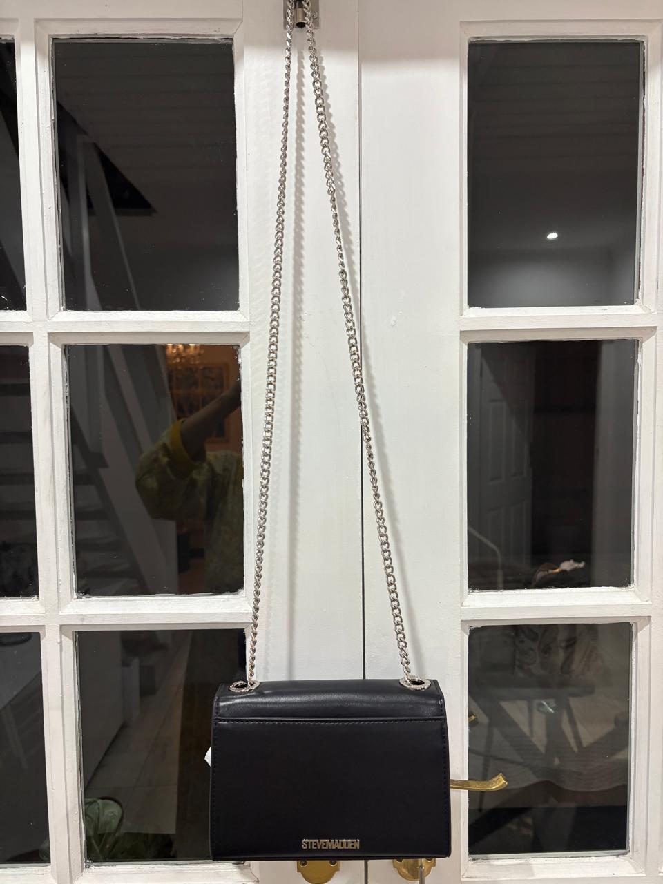 Steve Madden Bzoie Black shoulder bag
